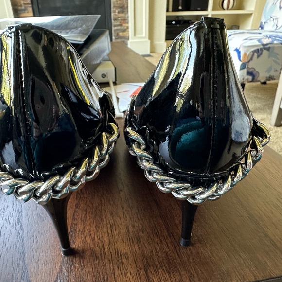 Christian Louboutin Leopard Fur and Patent Leather Heels - Picture 3 of 9